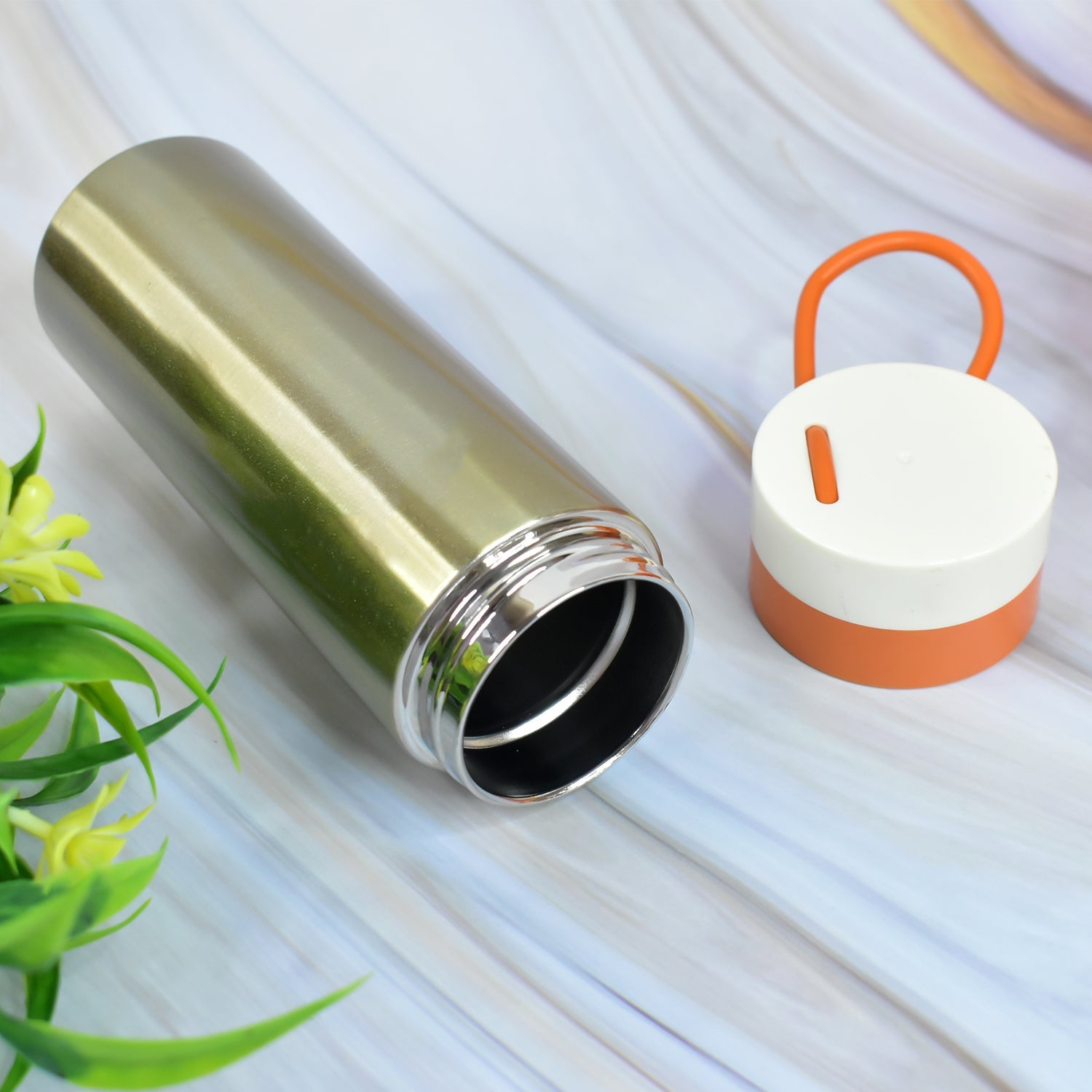 Stainless Steel Vacuum Insulated Water Bottle (300ML Approx) Stainless Steel Vacuum Insulated Water Bottle (300ML Approx)